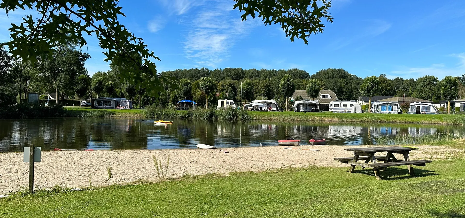 Naturistencamping Nederland Vijver kamperen 5